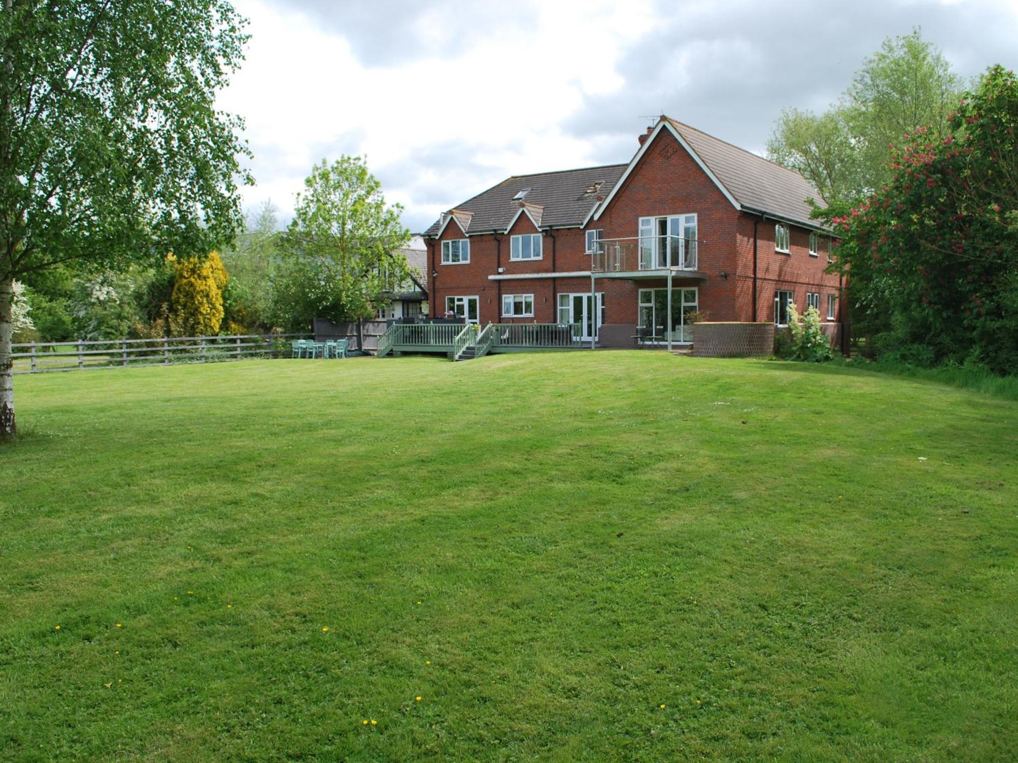 The Waters Edge Guest House Stratford-upon-Avon Zimmer foto
